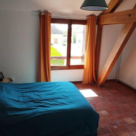 Appartement Dans Village Calme A 5 Min Des Lacs Mathaux Exterior foto