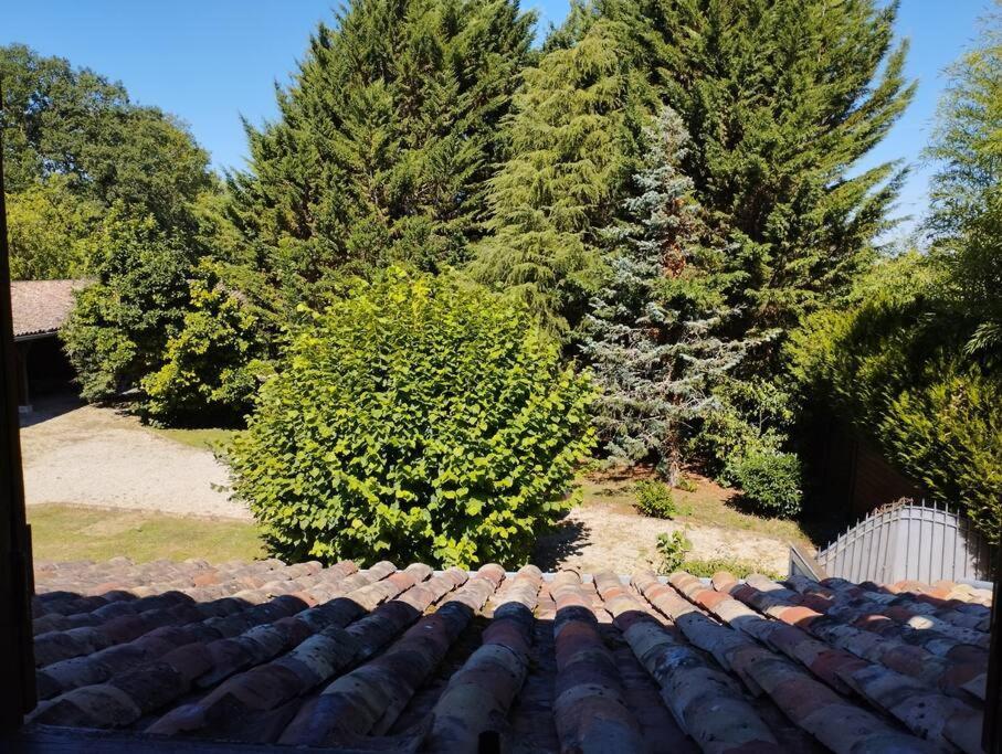 Appartement Dans Village Calme A 5 Min Des Lacs Mathaux Exterior foto