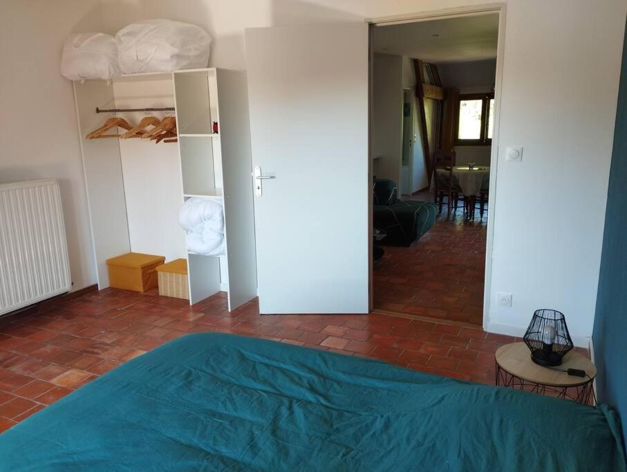 Appartement Dans Village Calme A 5 Min Des Lacs Mathaux Exterior foto